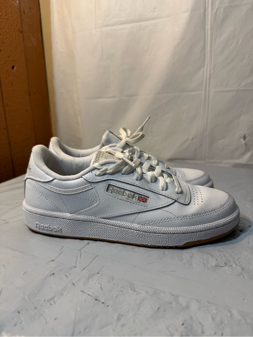 Reebok Club C 85 low top women’s sneakers size 8.5